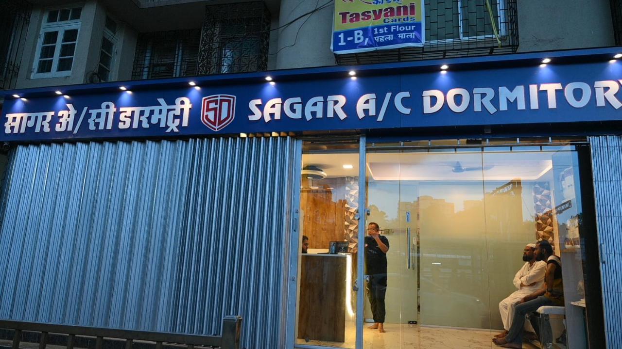 Sagar Dormitory Andheri - Nearest To Andheri Railway Station West مومباي المظهر الخارجي الصورة