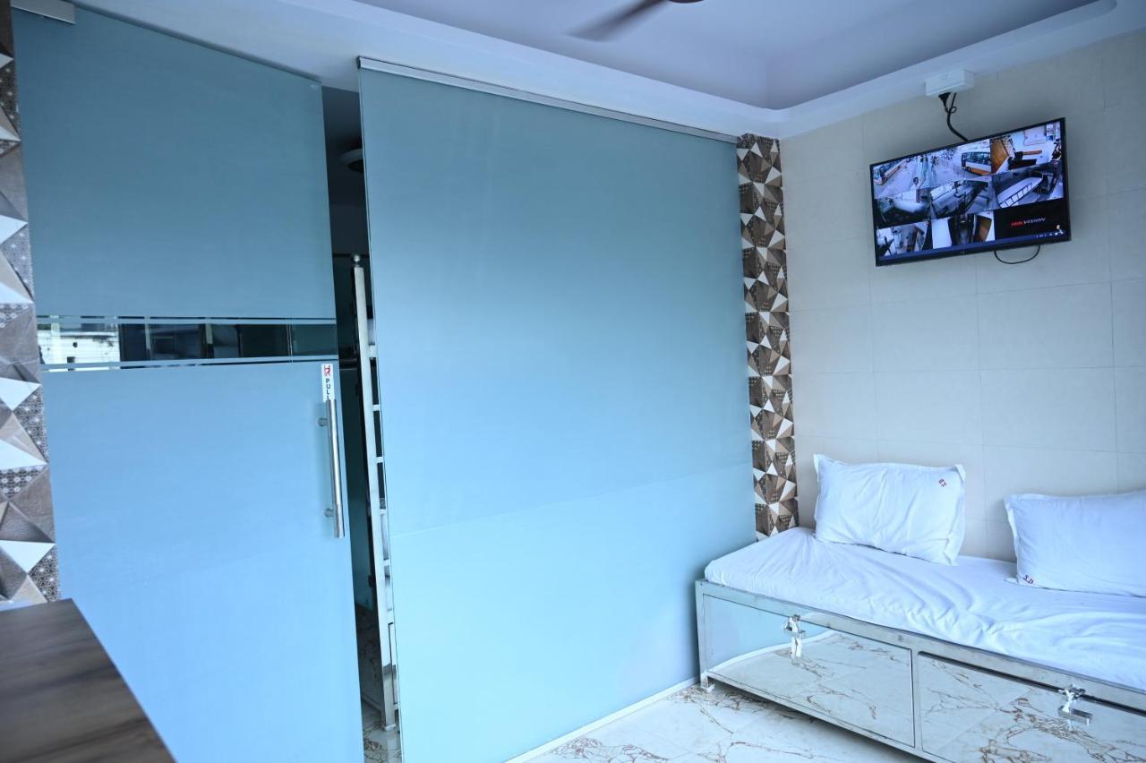 Sagar Dormitory Andheri - Nearest To Andheri Railway Station West مومباي المظهر الخارجي الصورة