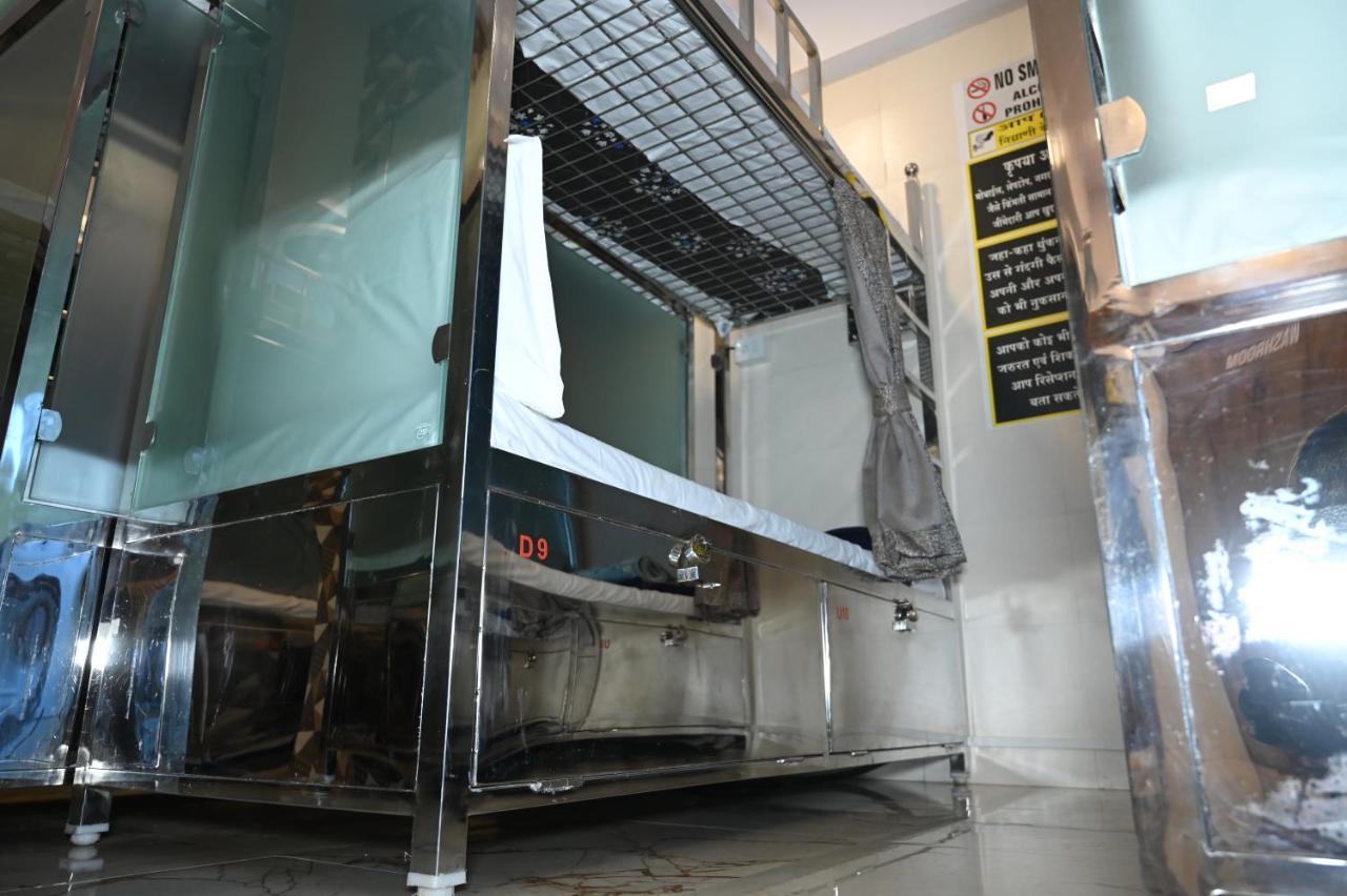 Sagar Dormitory Andheri - Nearest To Andheri Railway Station West مومباي المظهر الخارجي الصورة