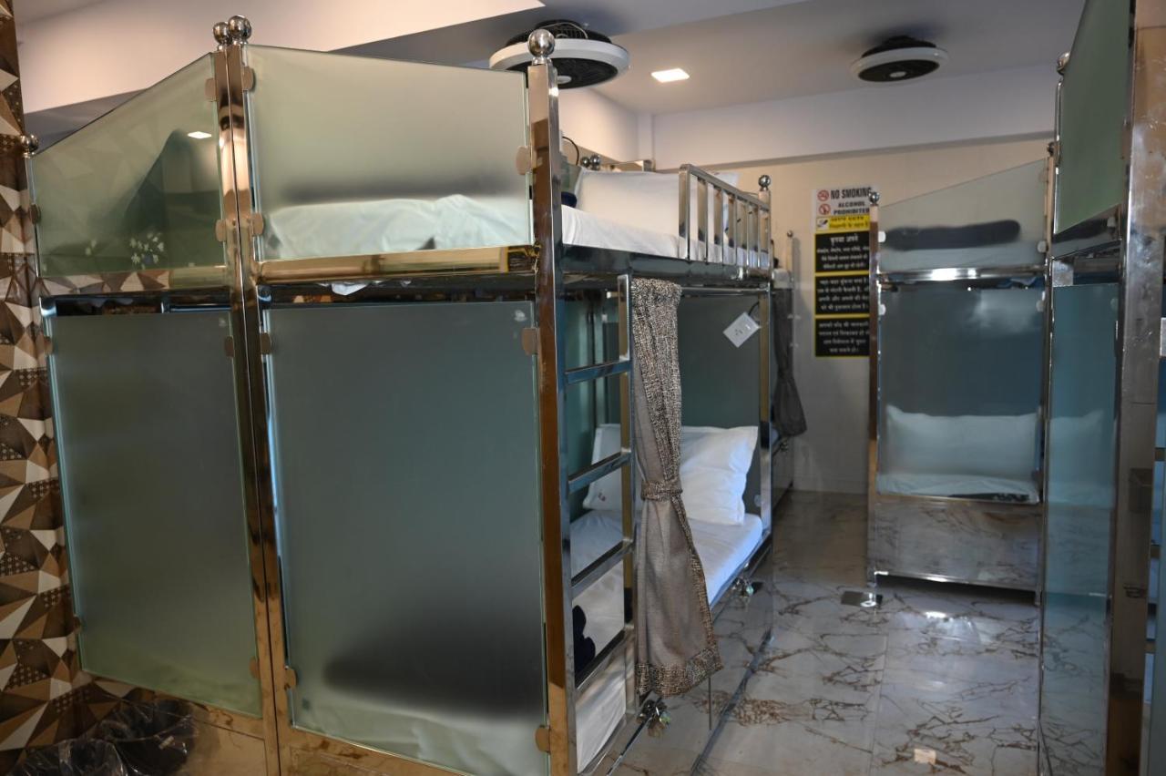 Sagar Dormitory Andheri - Nearest To Andheri Railway Station West مومباي المظهر الخارجي الصورة