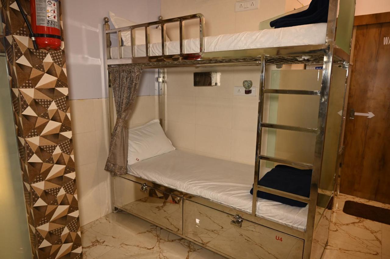 Sagar Dormitory Andheri - Nearest To Andheri Railway Station West مومباي المظهر الخارجي الصورة