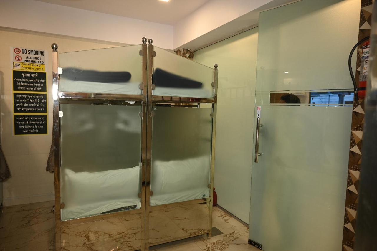 Sagar Dormitory Andheri - Nearest To Andheri Railway Station West مومباي المظهر الخارجي الصورة