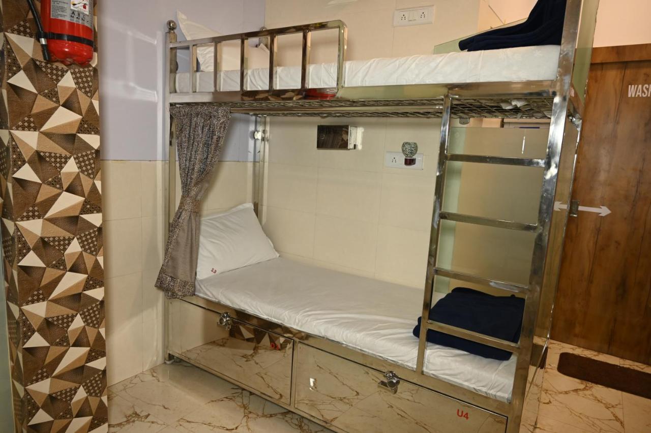 Sagar Dormitory Andheri - Nearest To Andheri Railway Station West مومباي المظهر الخارجي الصورة